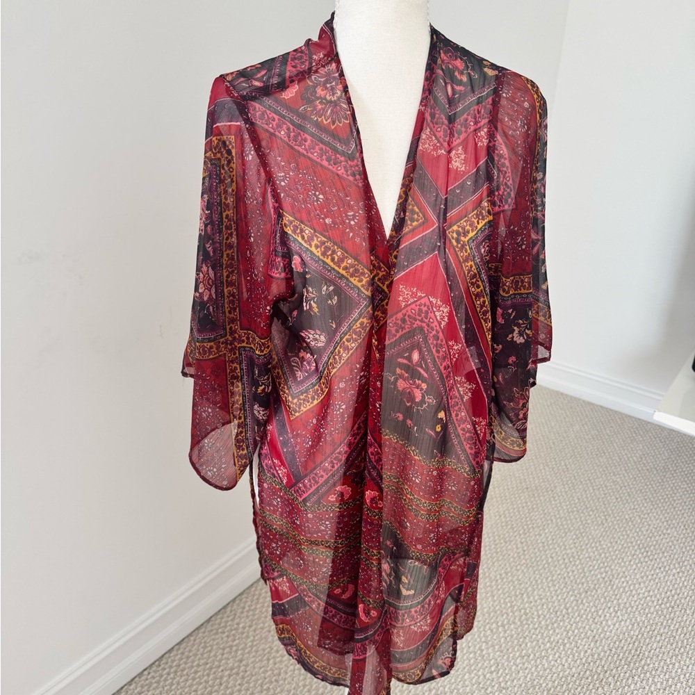 American Eagle Outfitters Red and Black Sheer Kimono